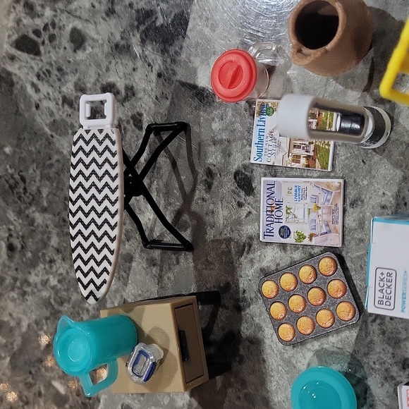 Zuru Mini Brands Home Set - Picture 4 of 7